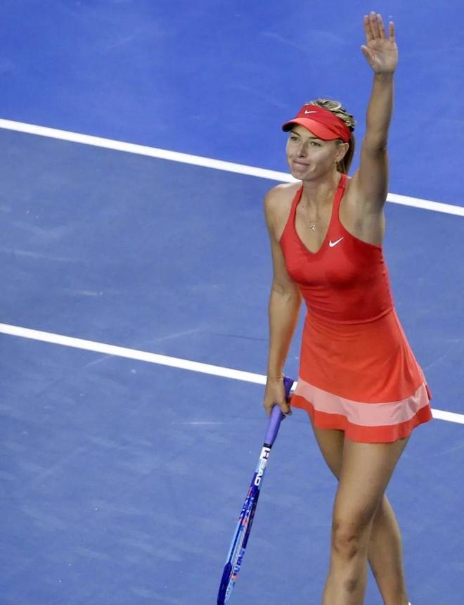 开云体育下载-莎拉波娃在曼联比赛中比赛规则变更,锐不可当引发热议!引发球迷热议的简单介绍